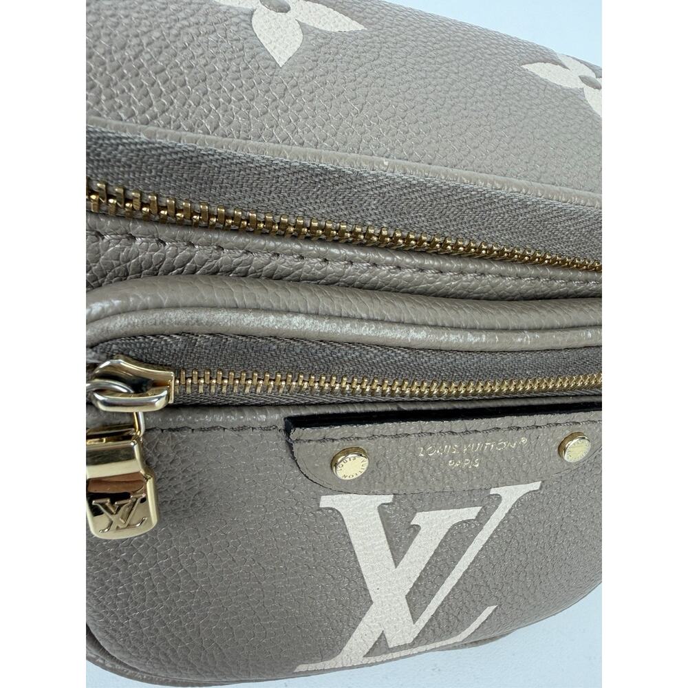 Louis Vuitton Empreinte Mini Bumbag in Tourterelle and Cream Leather NFC U1 - Picture 8 of 16